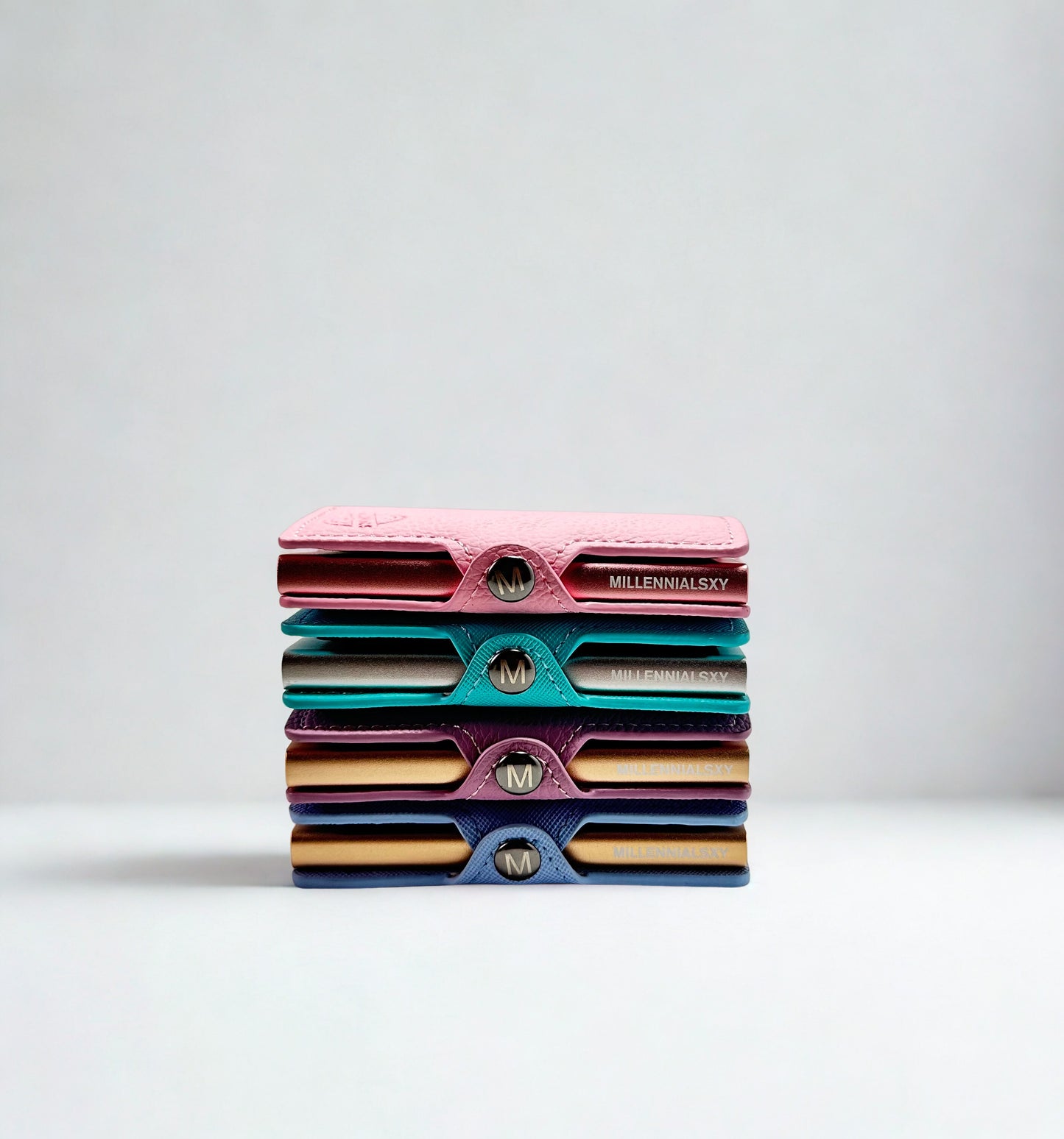 Tarjeteros acostados tonos pastel rosado, verde, morado y azul