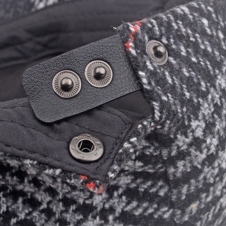 Boina plana cuadros - detalle broche de ajuste regulable - MillennialsXY
